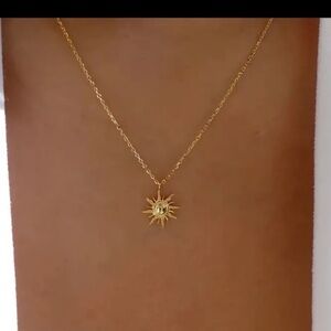 3/30 18K Gold plated sunburst charm pendant necklace
